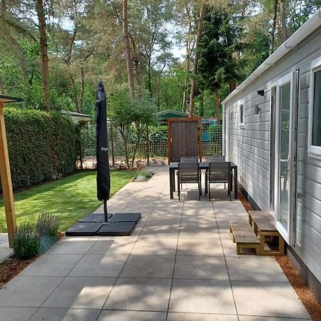 Boshuis Met Grote Tuin I Vakantiepark Met Zwembad Hoenderloo Exterior foto